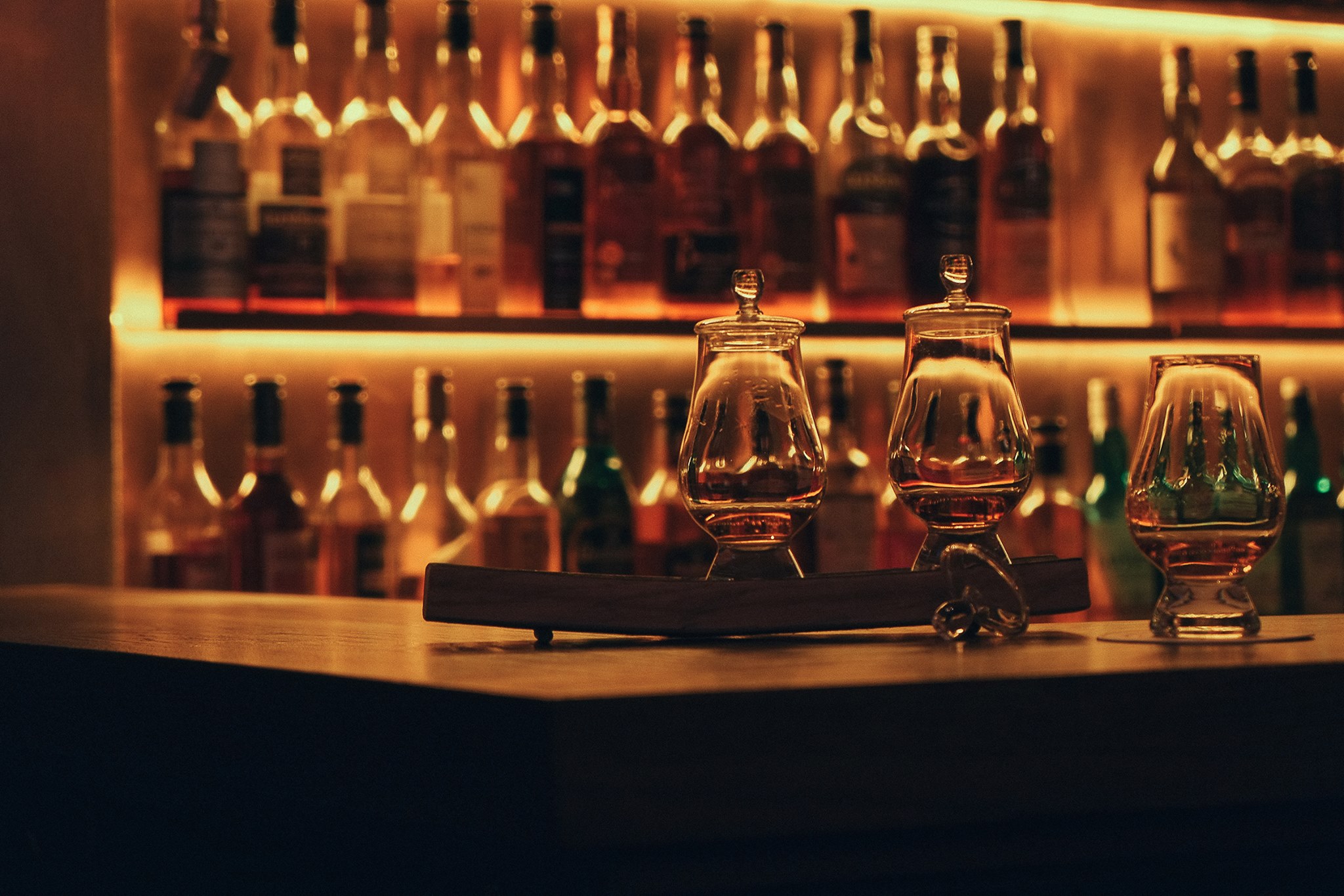 The Best Bars In Hong Kong To Drink Whisky